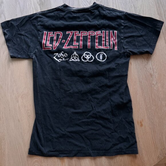 Vintage Led Zeppelin IV 4 Tee / 2004 / Zoso Graphic Artimonde Band Tee / Size S - Picture 4 of 8